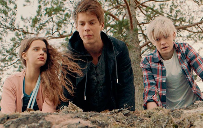 кадр Вне зоны доступа 2