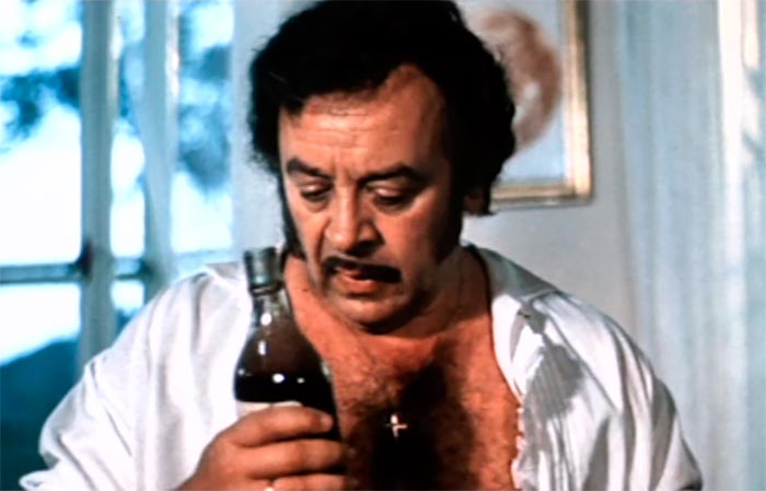 кадр Вооружен и очень опасен 6