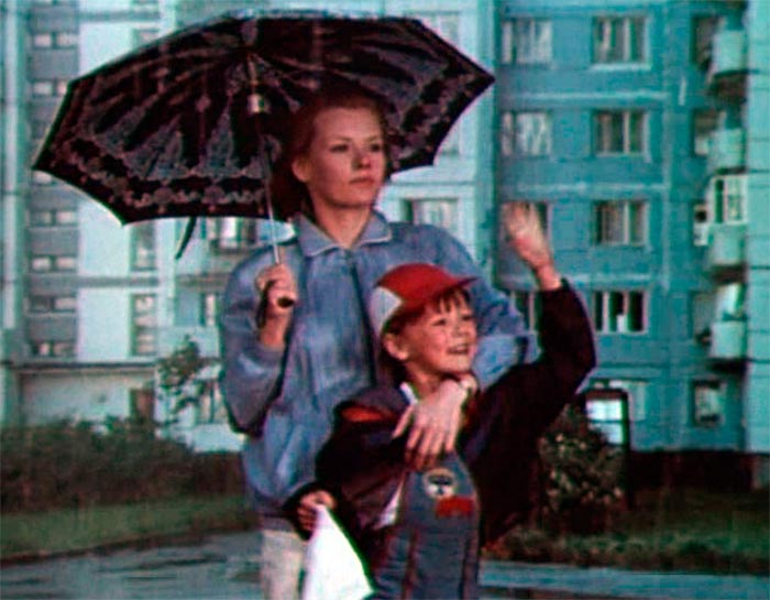 Фильм «Воскресный папа» (1985) - сюжет, актеры и роли, кадры из фильма