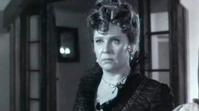 кадр Время и семья Конвей 2