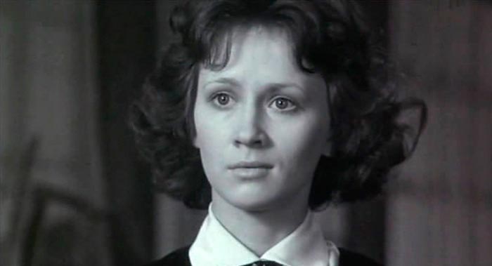 кадр Время и семья Конвей 4