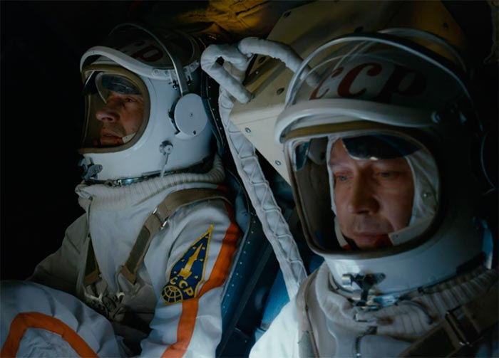 кадр Время первых 8