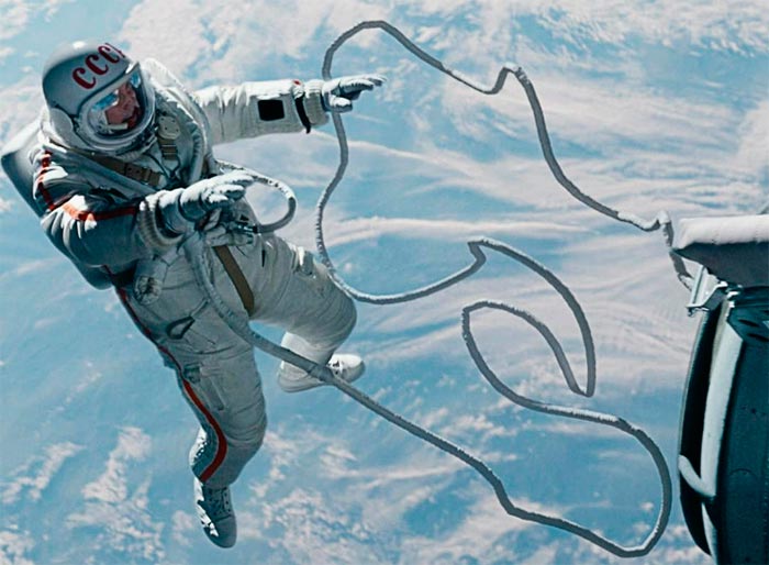 кадр Время первых 10