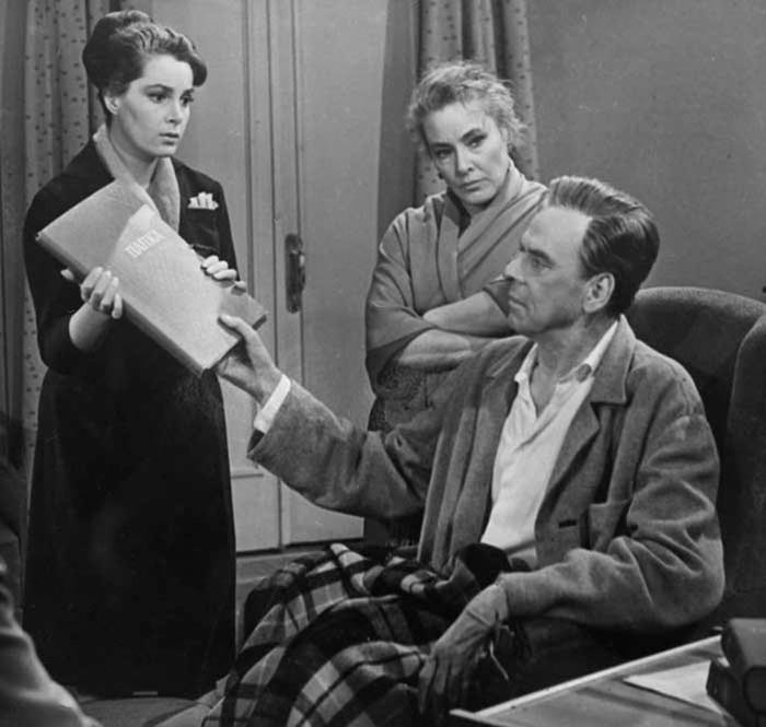 Кадр из фильма Всё остаётся людям кадр Всё остаётся людям 4