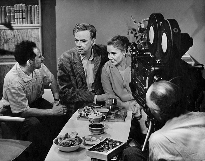 Кадр из фильма Всё остаётся людям кадр Всё остаётся людям 9