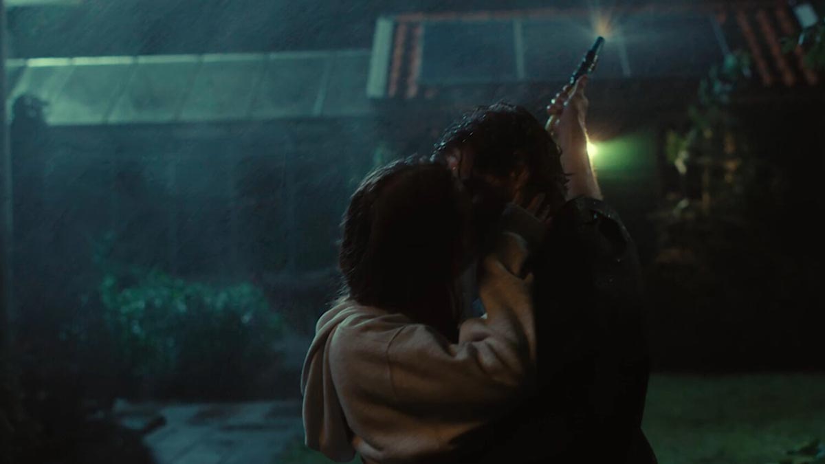 кадр Все оттенки красного 6