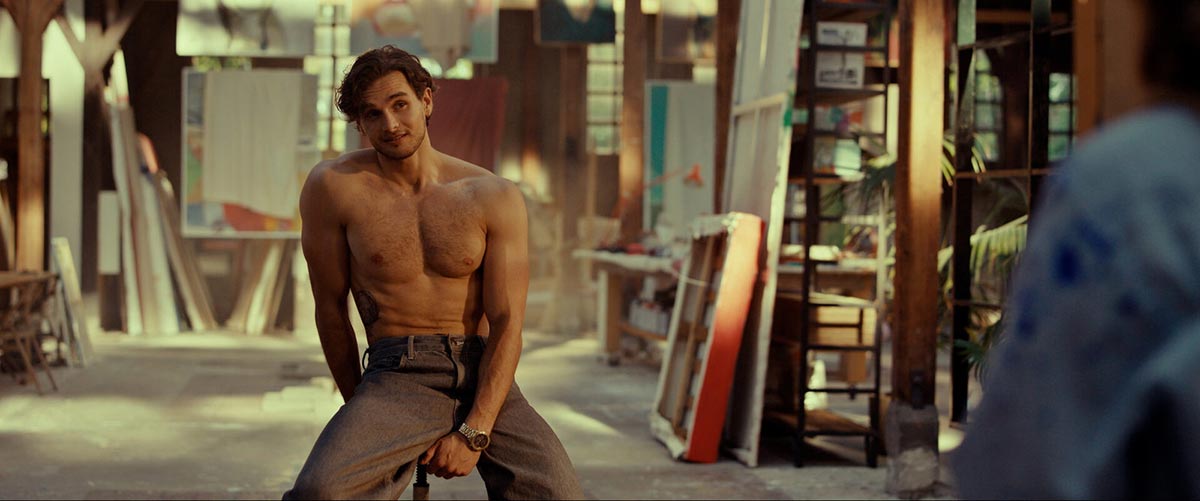 кадр Все оттенки красного 9