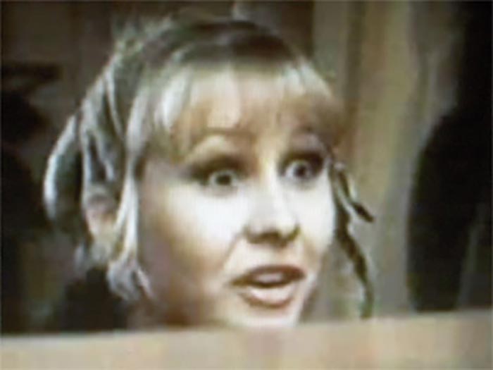 Кадр из фильма Я обещала, я уйду кадр Я обещала, я уйду 9