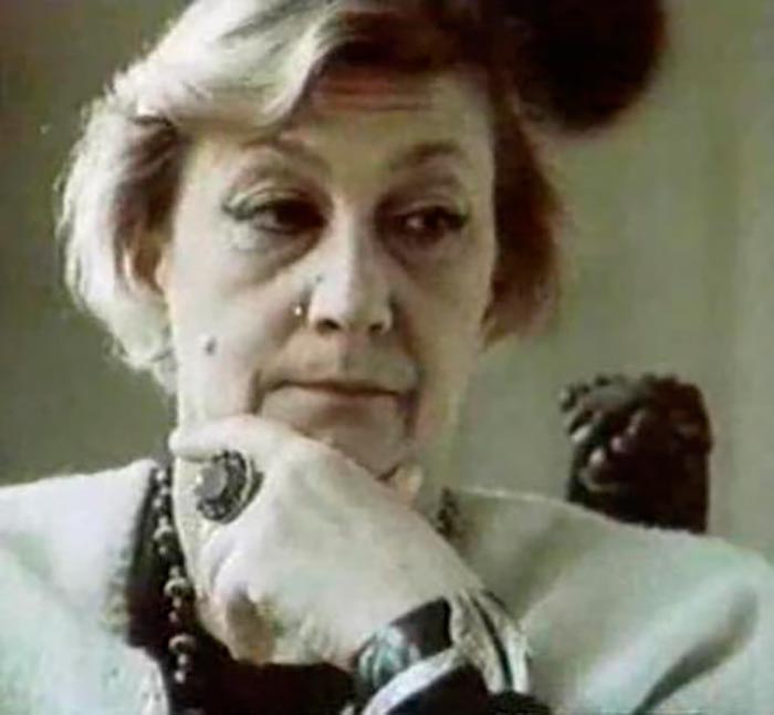 Кадр из фильма Я обещала, я уйду кадр Я обещала, я уйду 10