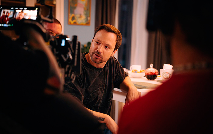 Кадр из фильма За любовь кадр За любовь 7