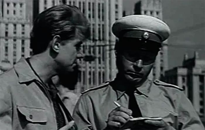 кадр Зелёный огонёк 11