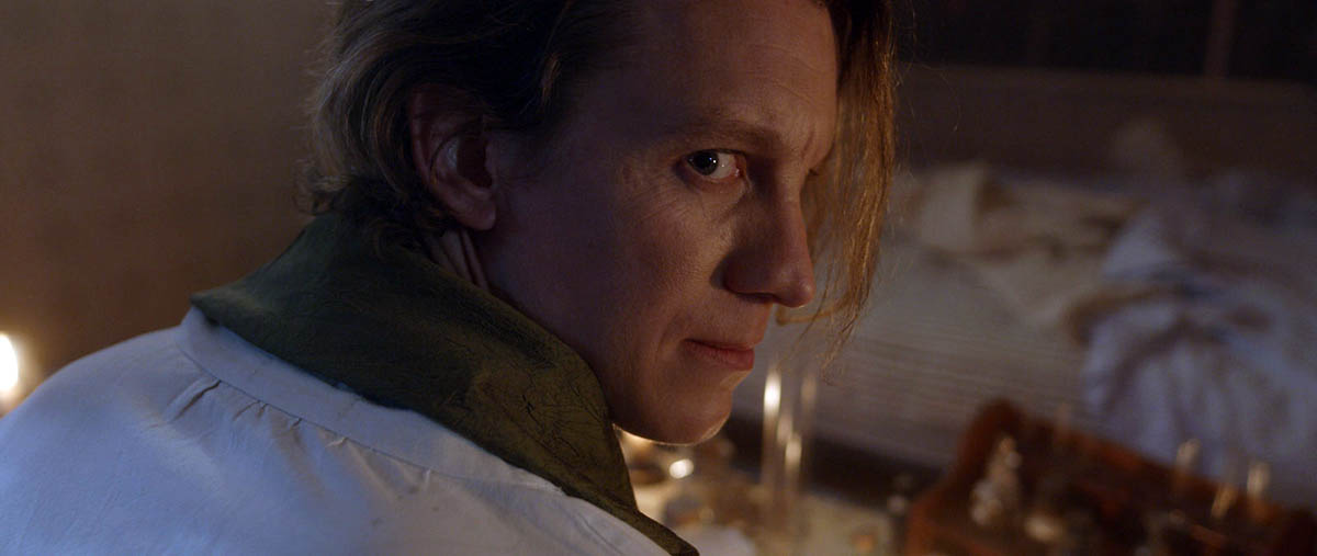 кадр Человек-невидимка. Возвращение 3