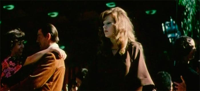 Кадр из фильма Женщина, которая поет кадр Женщина, которая поет 10