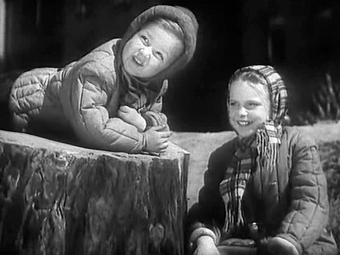 Фильм «Жила-была девочка» (1944) - сюжет, актеры и роли, кадры из фильма