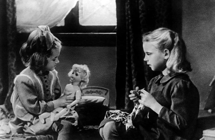 Фильм «Жила-была девочка» (1944) - сюжет, актеры и роли, кадры из фильма
