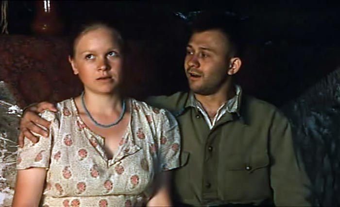 Кадр из фильма Жизнь и необычайные приключения солдата Ивана Чонкина кадр Жизнь и необычайные приключения солдата Ивана Чонкина 4