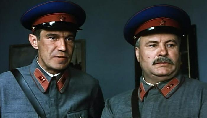 Кадр из фильма Жизнь и необычайные приключения солдата Ивана Чонкина кадр Жизнь и необычайные приключения солдата Ивана Чонкина 14