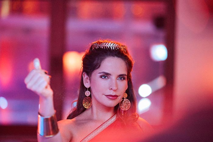 Кадр из фильма Жизнь по вызову. Фильм кадр Жизнь по вызову. Фильм 11