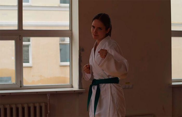 Кадр из фильма Золотая кровь. Взгляд в бездну кадр Золотая кровь. Взгляд в бездну 3