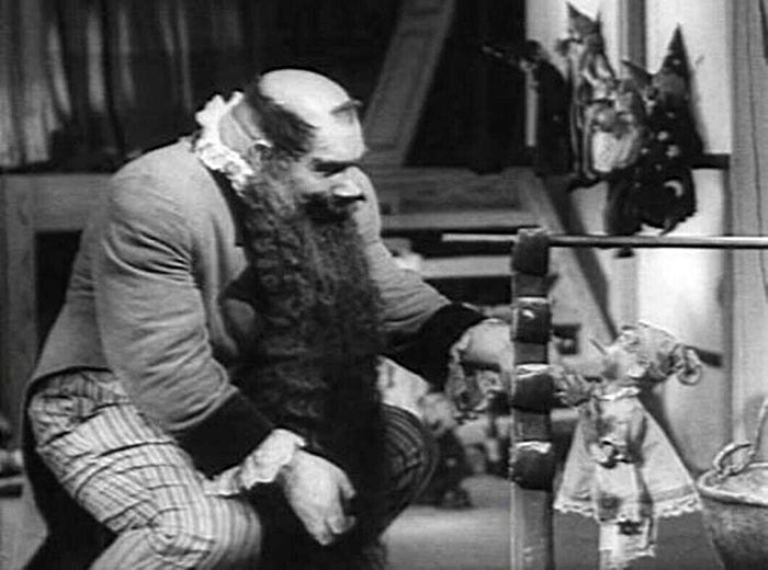 Кадр из фильма Золотой ключик кадр Золотой ключик 7