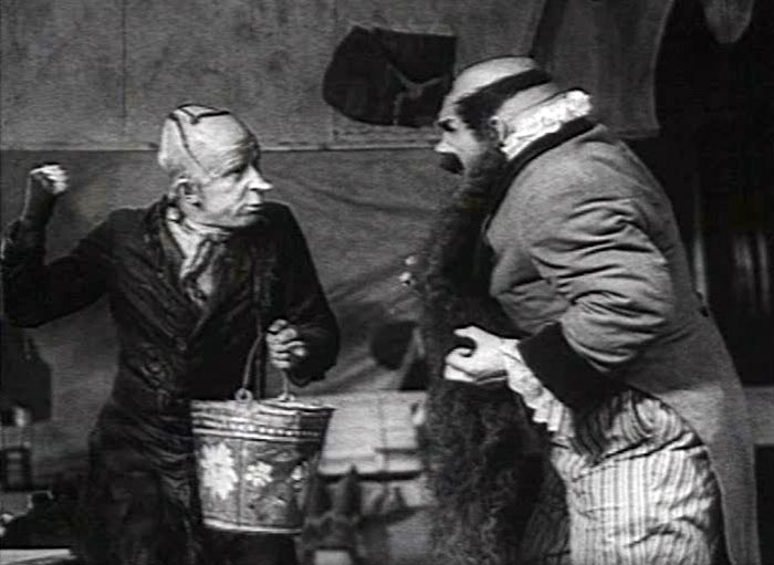 Кадр из фильма Золотой ключик кадр Золотой ключик 8