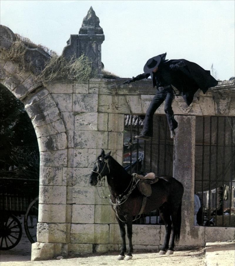 Кадр из фильма Зорро кадр Зорро 18