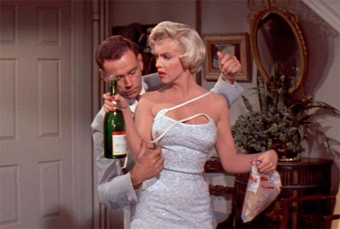 кадр Зуд седьмого года 6