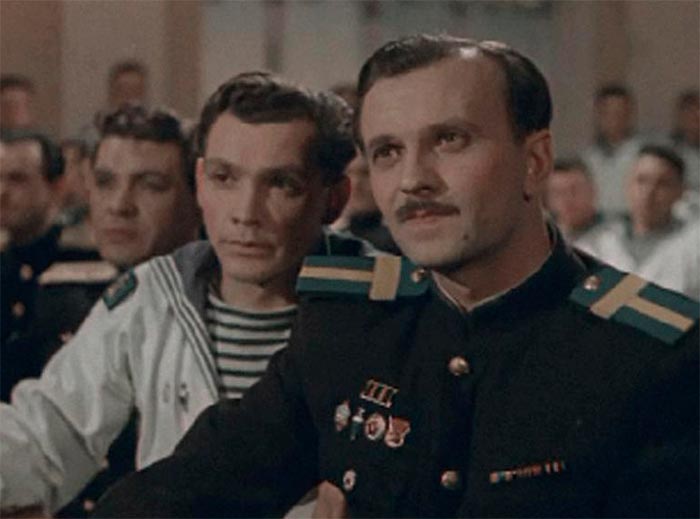 Кадр из фильма Звёзды на крыльях кадр Звёзды на крыльях 6