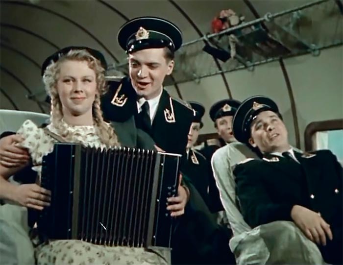 Кадр из фильма Звёзды на крыльях кадр Звёзды на крыльях 8