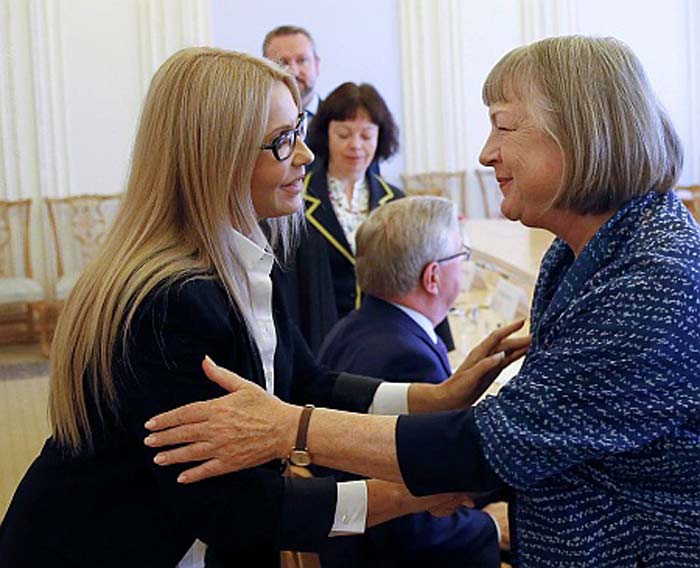 Юлия Тимошенко прямые волосы 3