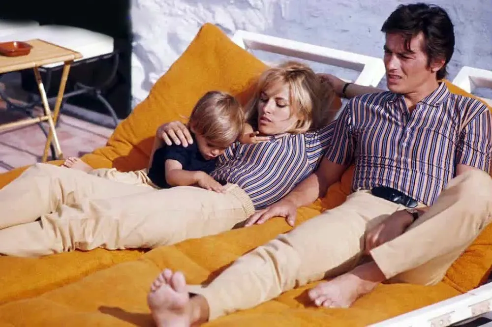 Ален Делон и Натали Бартелеми Ален Делон и Натали Бартелеми 4