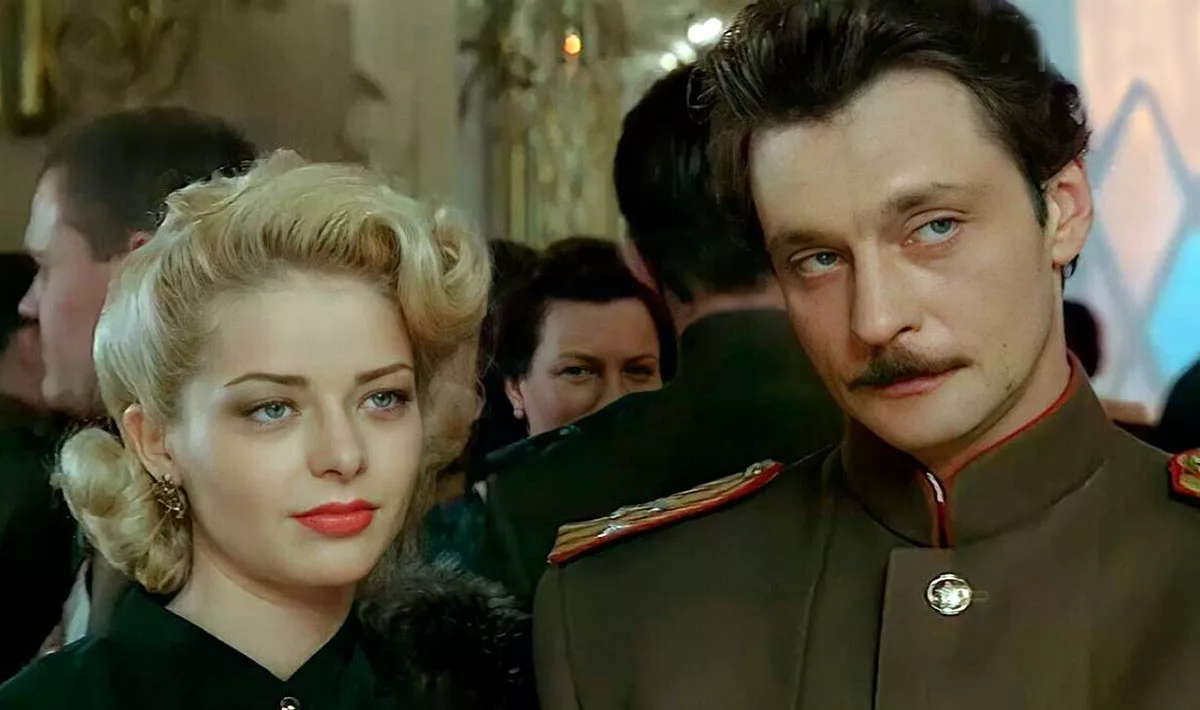 Александр Домогаров в сериале Звезда эпохи Александр Домогаров в сериале Звезда эпохи