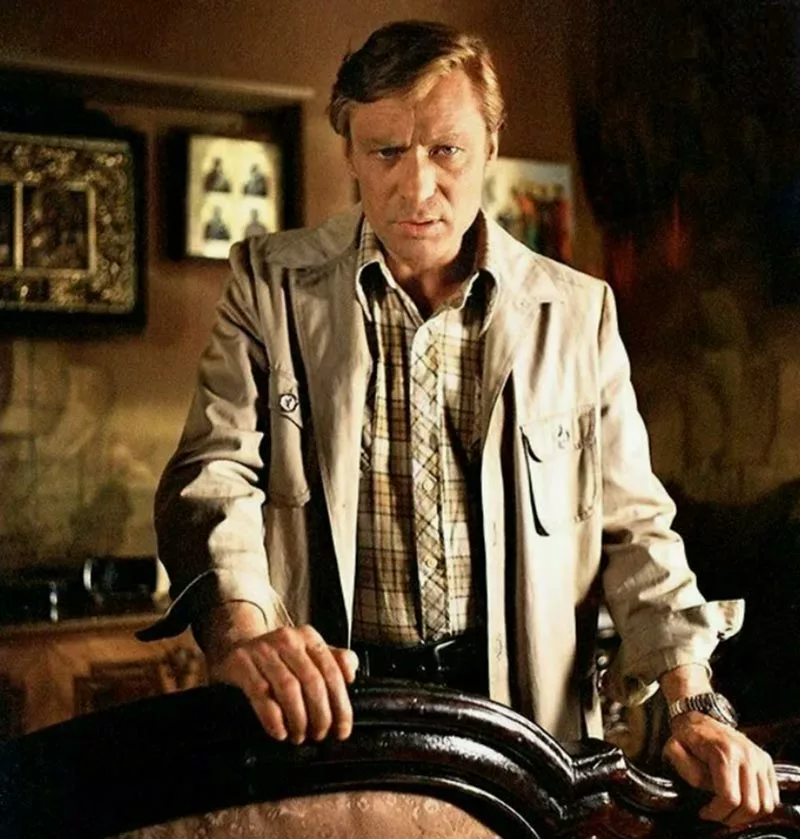 Александр Михайлов в фильме Змеелов Александр Михайлов в фильме Змеелов