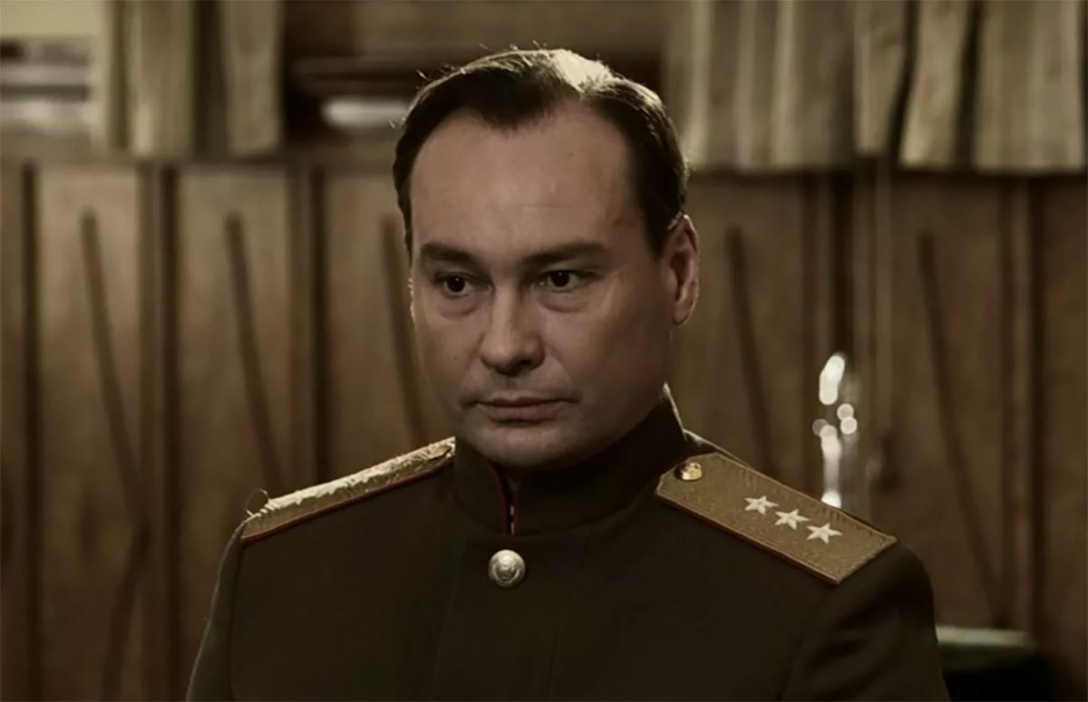 Александр Песков в сериале Жуков Александр Песков в сериале Жуков