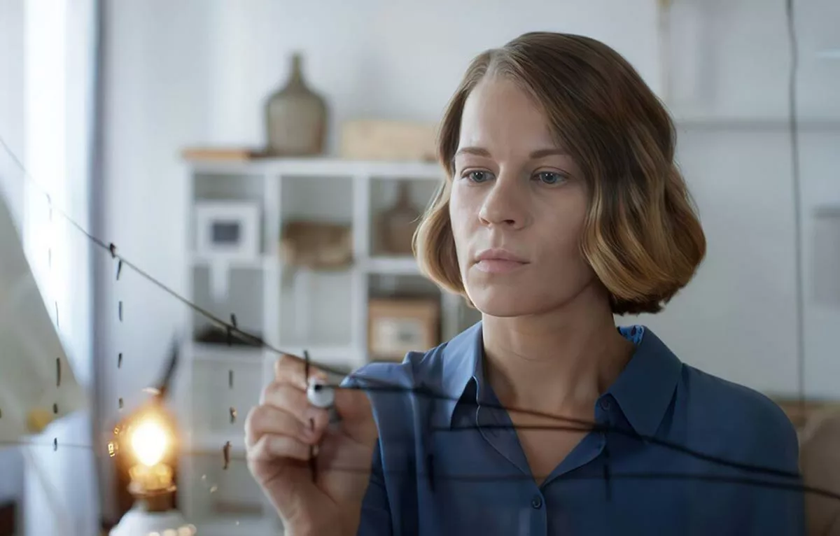 Александра Ребенок в сериале Швабра