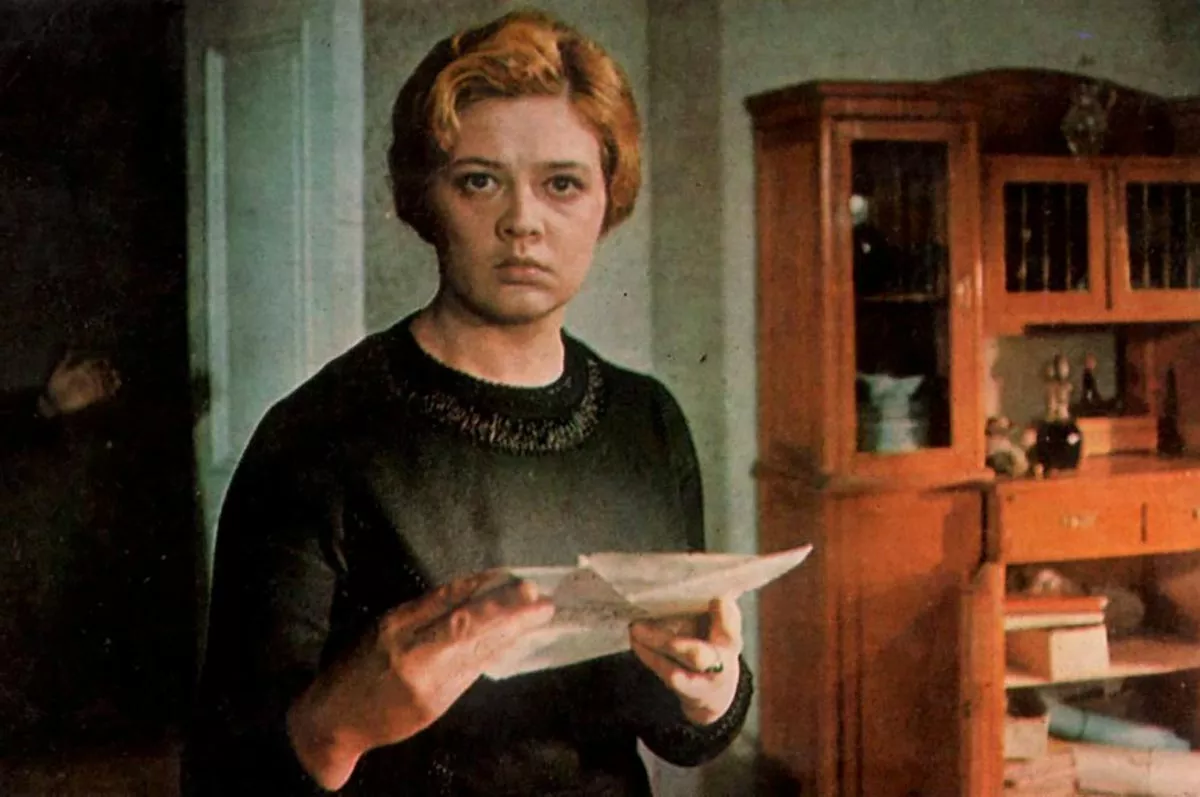 Алина Покровская в фильме Нежданный гость