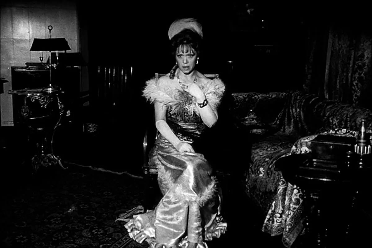 Алиса Фрейндлих в фильме Простая смерть... Алиса Фрейндлих в фильме Простая смерть...