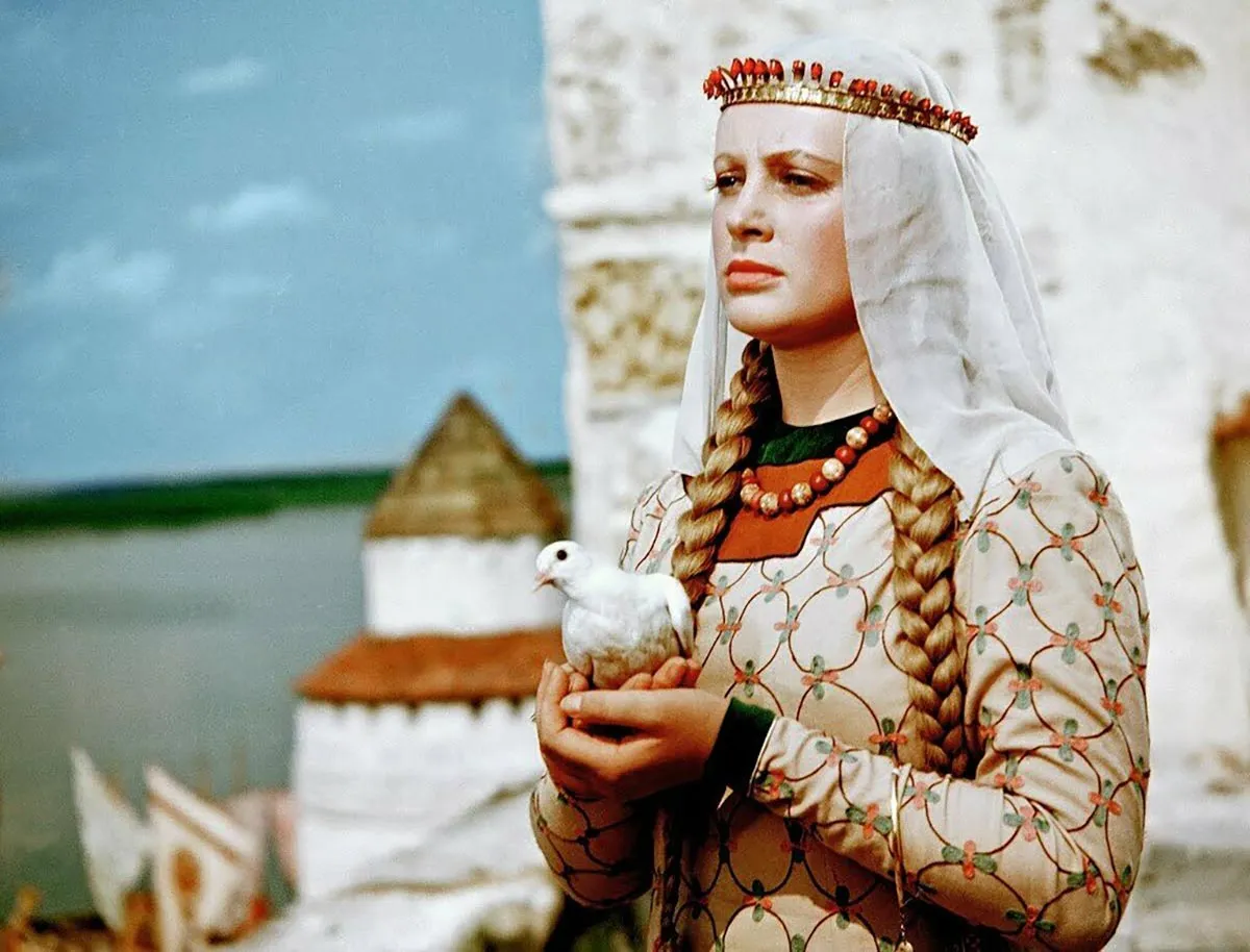 Алла Ларионова в фильме Садко