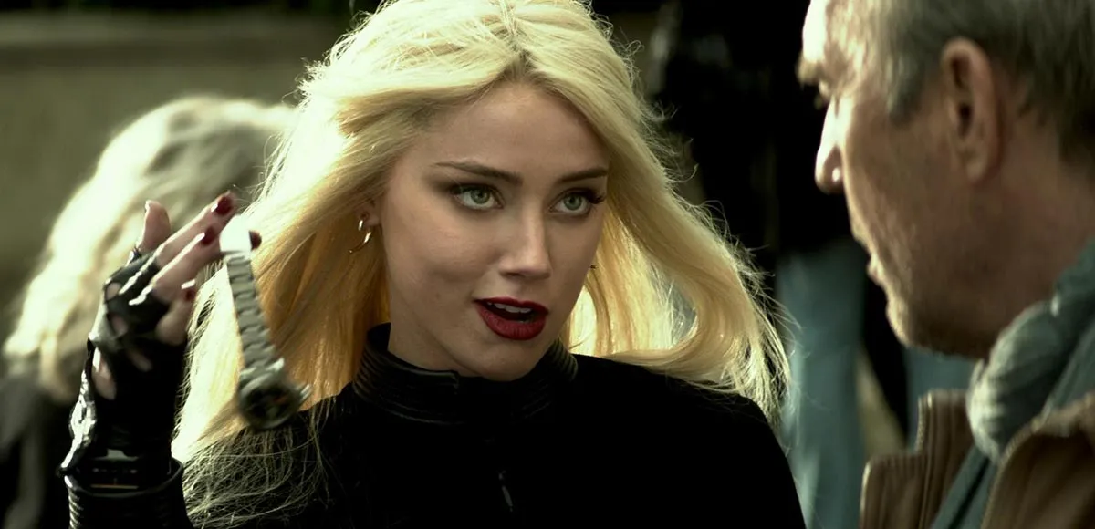 Эмбер Хёрд в фильме Три дня на убийство