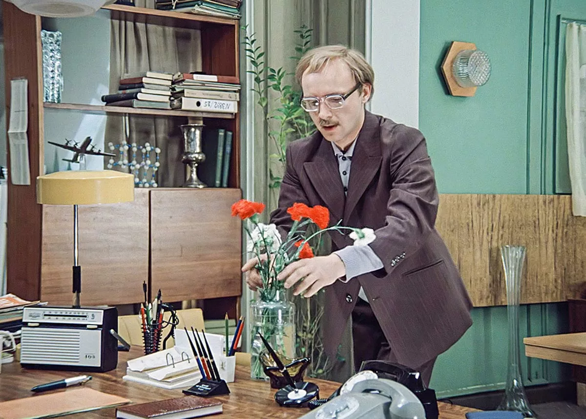 Андрей Мягков в фильме Служебный роман Андрей Мягков в фильме Служебный роман