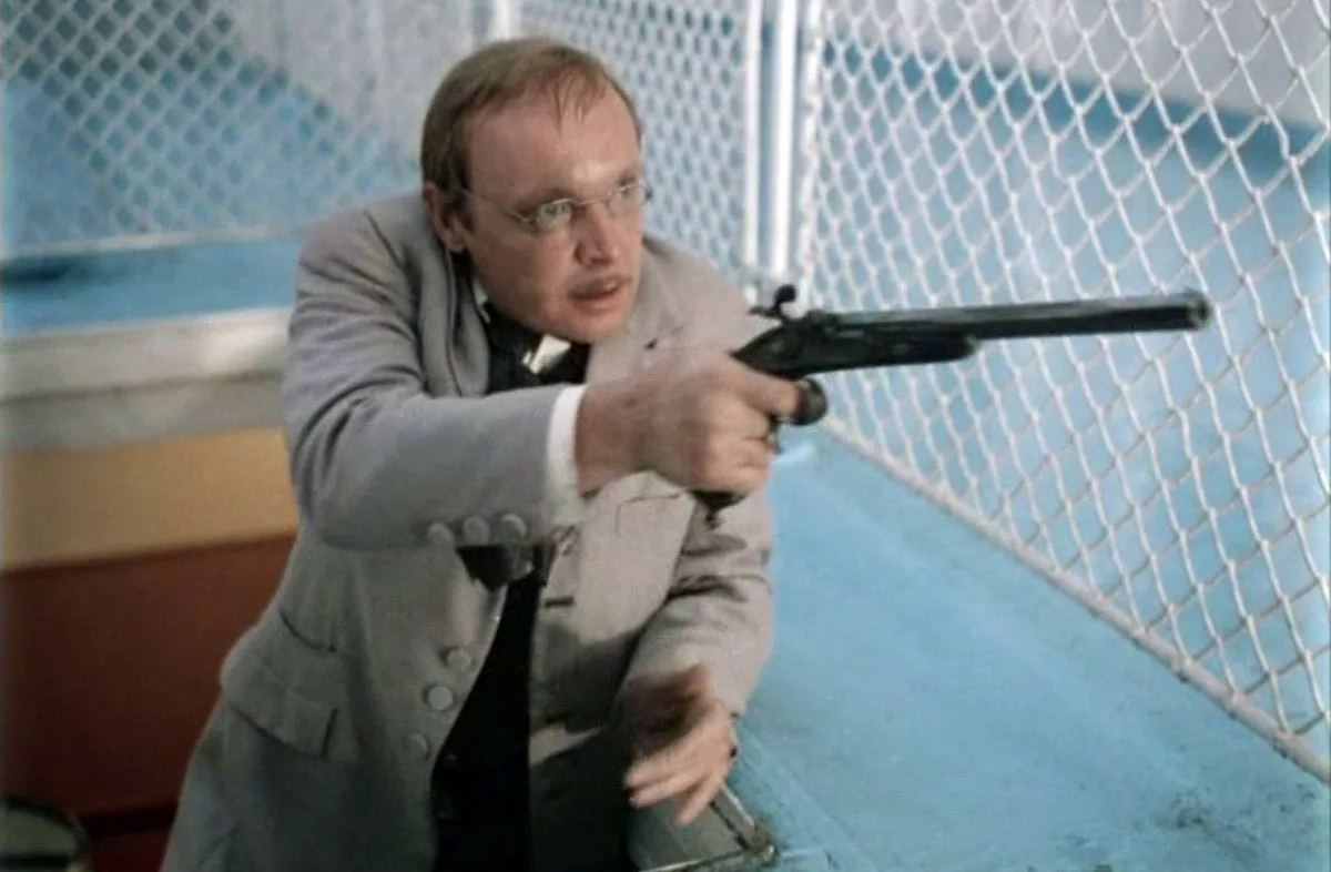 Андрей Мягков в фильме Жестокий романс Андрей Мягков в фильме Жестокий романс 3