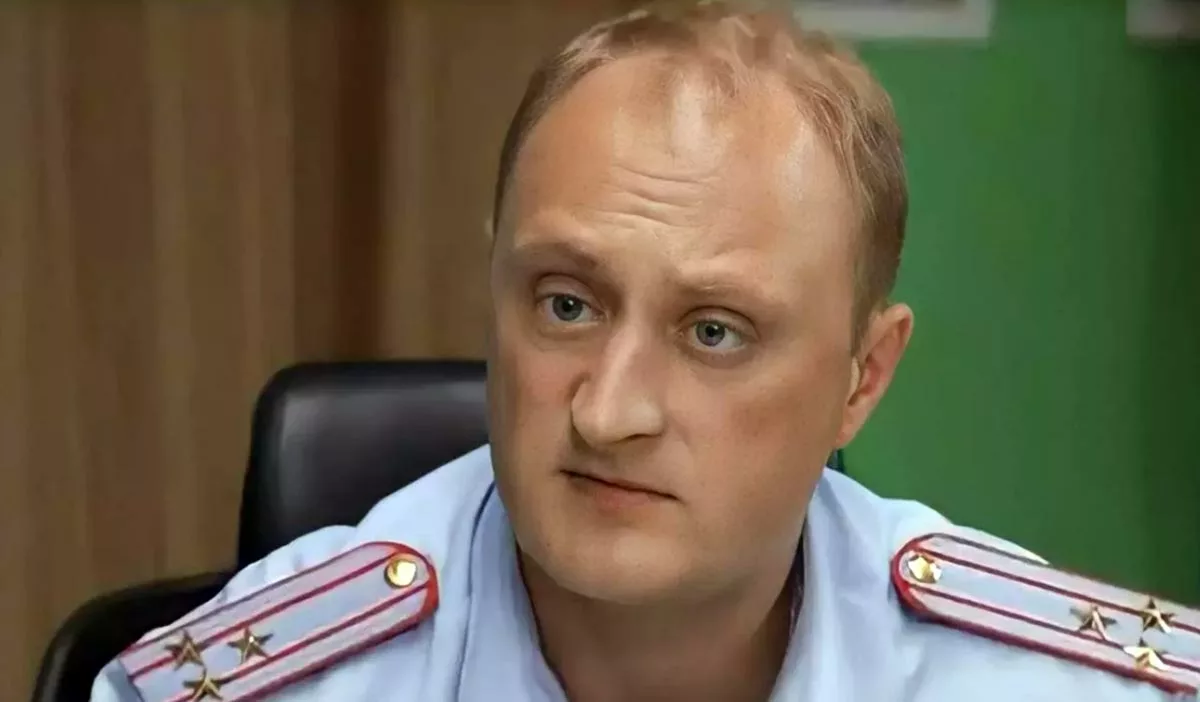 Андрей Зибров в сериале Улицы разбитых фонарей Андрей Зибров в сериале Улицы разбитых фонарей