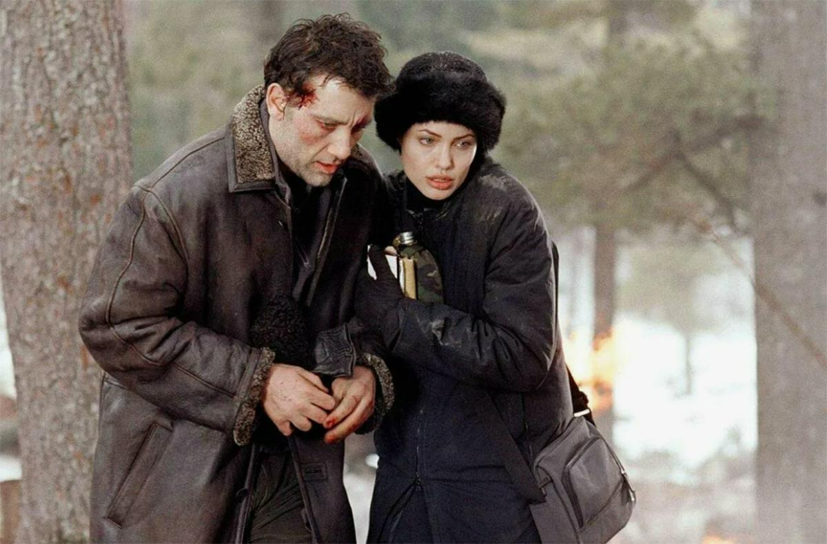 Анджелина Джоли в фильме За гранью Анджелина Джоли в фильме За гранью