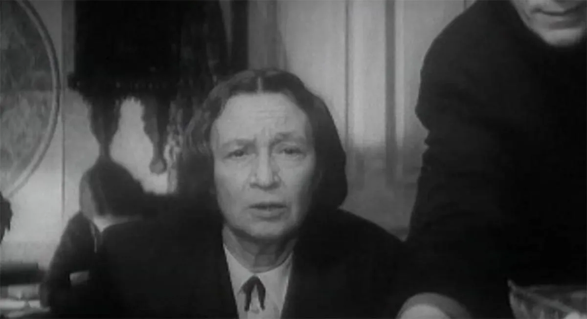 Ангелина Степанова в фильме Двадцать дней без войны