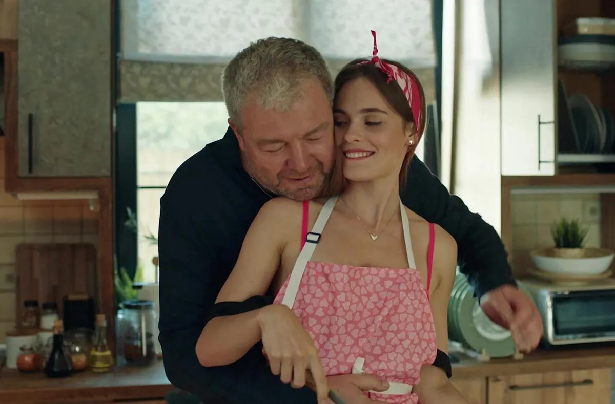 Ангелина Стречина в сериале Война семей-2