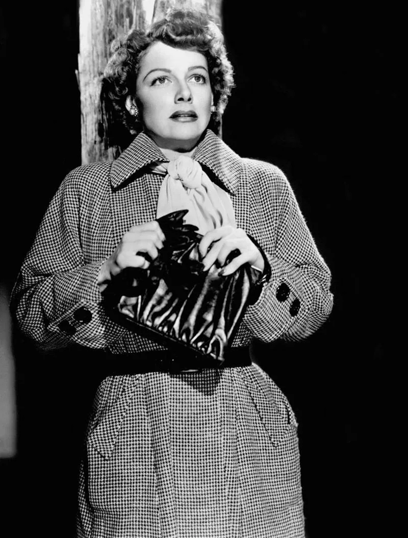 Энн Шеридан в фильме Женщина в бегах