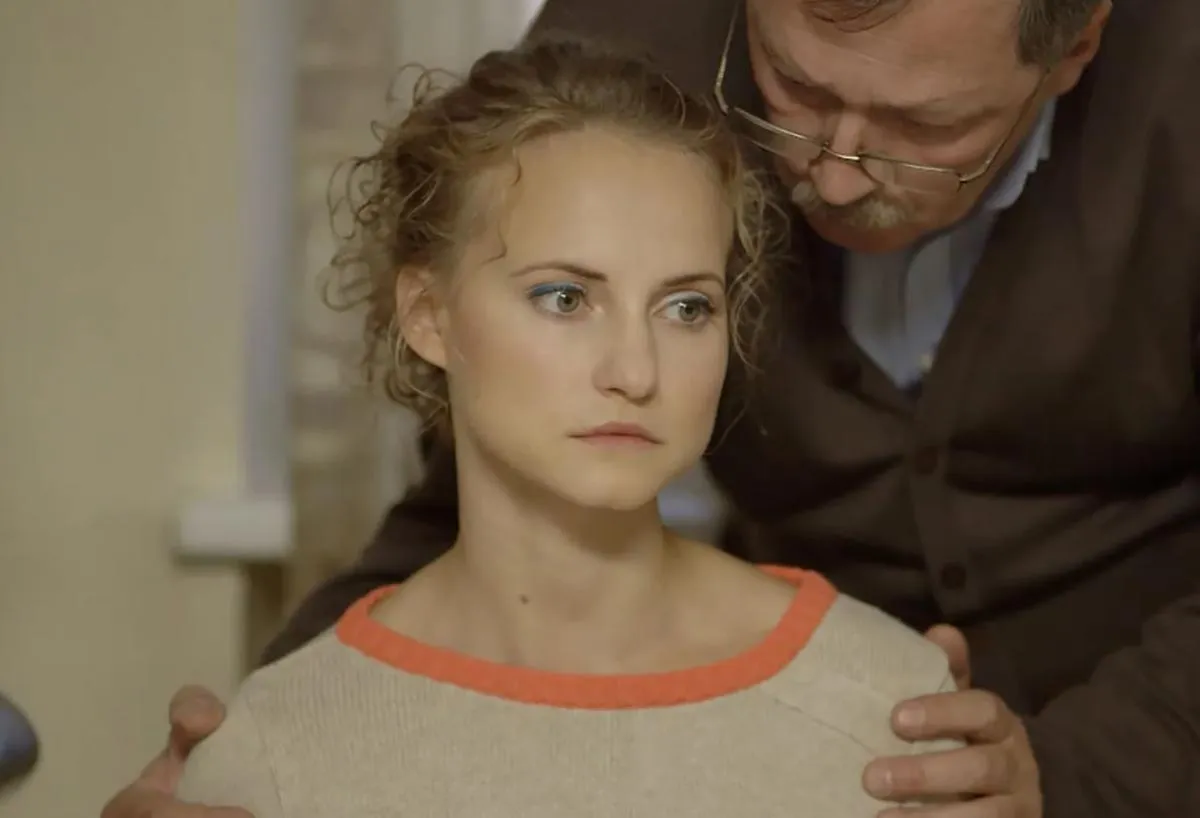 Анна Бегунова в сериале В час беды Анна Бегунова в сериале В час беды