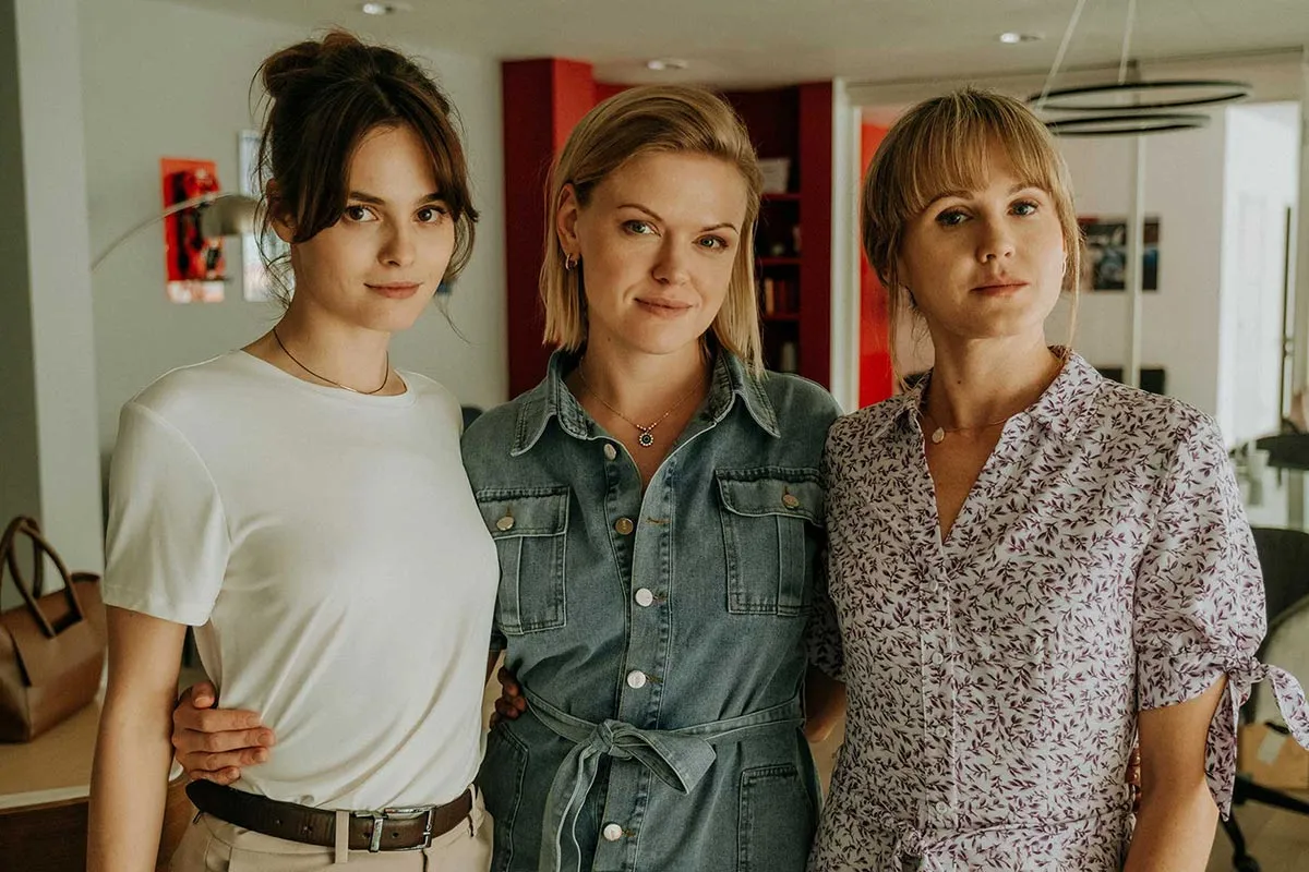 Анна Котова в сериале Сестры