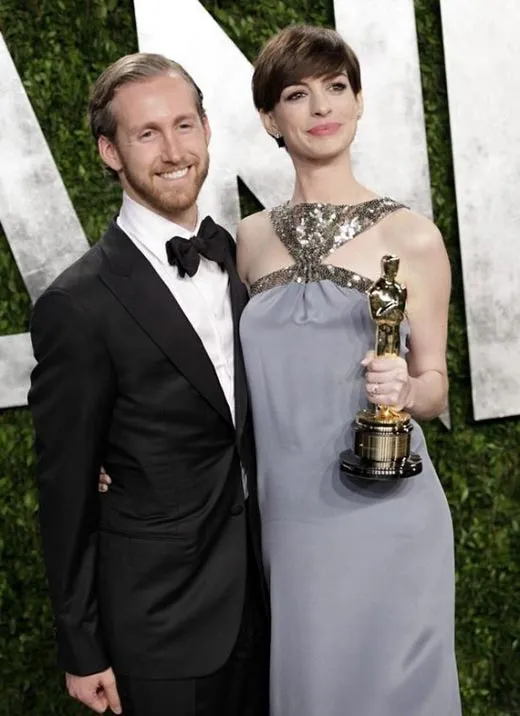 Энн Хэтэуэй и Адам Шульман Энн Хэтэуэй и Адам Шульман 2