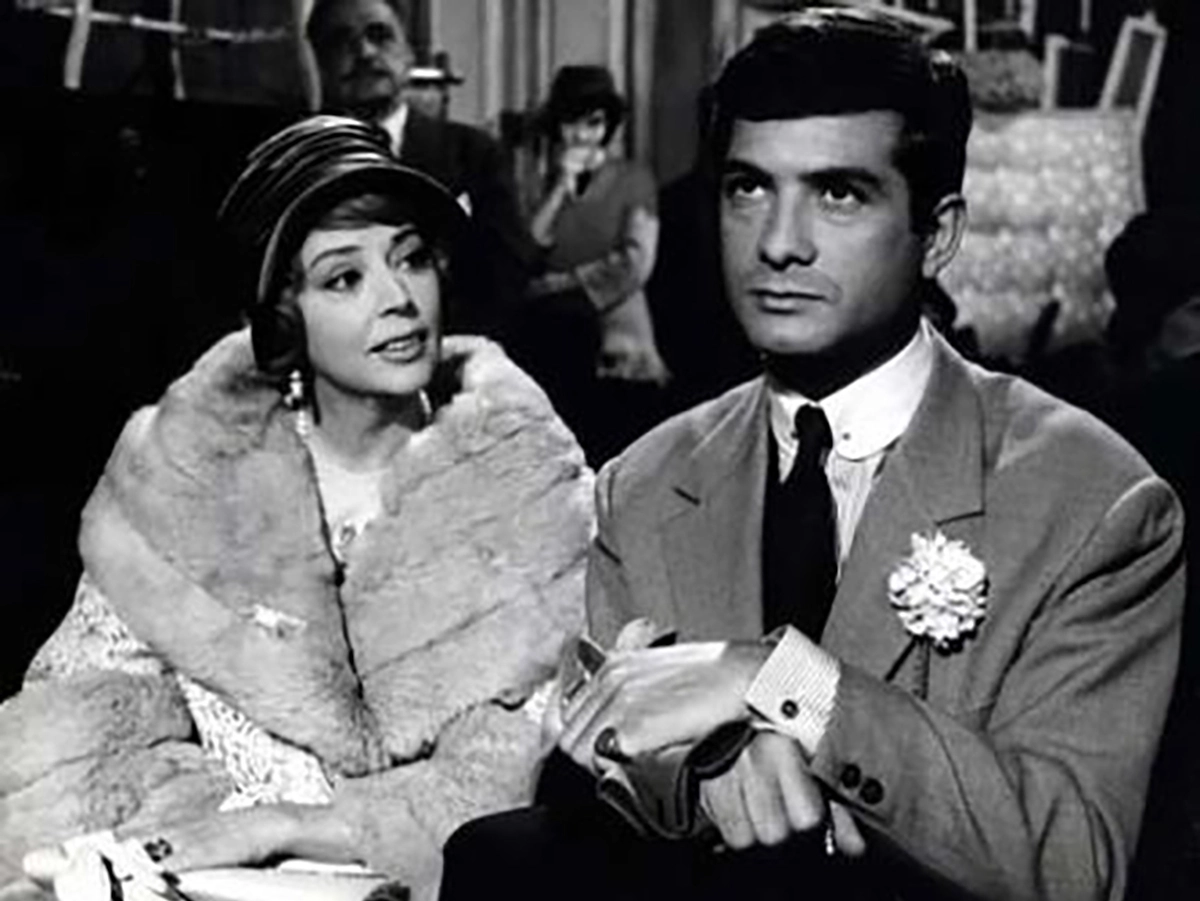 Анн Вернон в фильме Арсен Люпен против Арсена Люпена Анн Вернон в фильме Арсен Люпен против Арсена Люпена